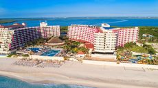 Crown Paradise Club