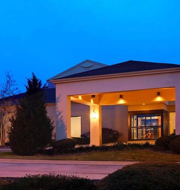 Sonesta Select Bettendorf Quad Cities