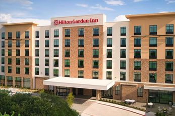 Hilton Garden Inn at Silverlake Crossing