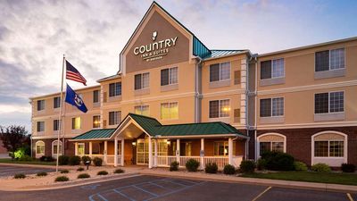 Country Inn & Suites Big Rapids