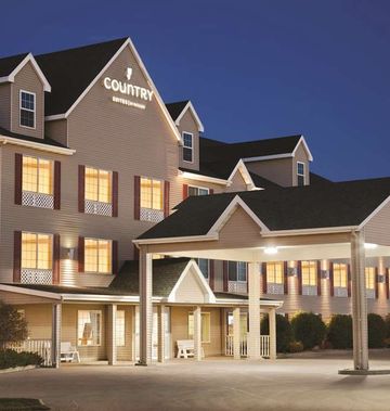 Country Inn & Suites Bismarck