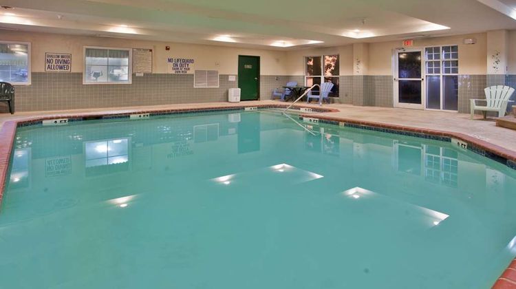 Country Inn & Suites Beaufort West Pool