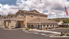 Country Inn & Suites Prineville