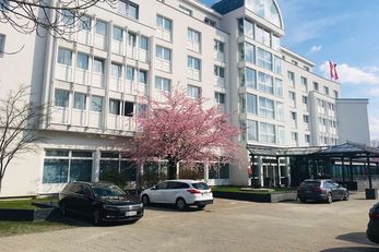 AMEDIA Weiden Hotel