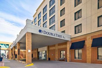 DoubleTree by Hilton Davenport