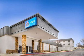 Motel 6 Bartlesville