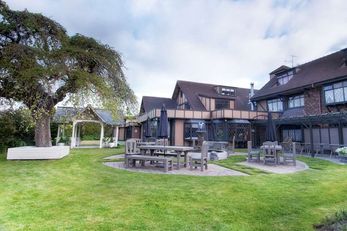 Coachman Hotel