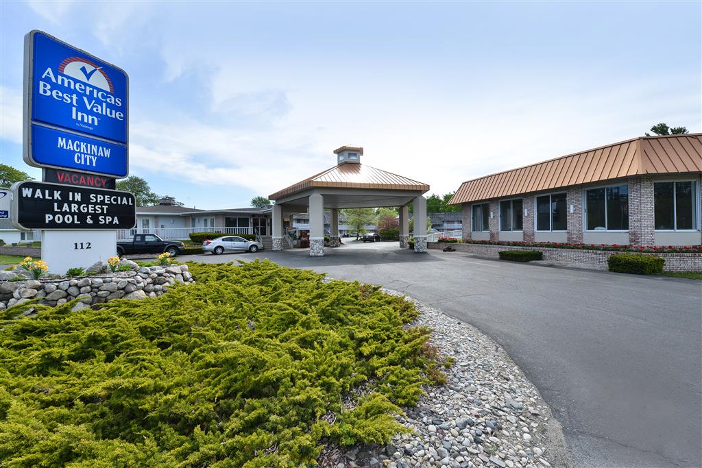 Americas Best Value Inn Tourist Class Mackinaw City MI Hotels