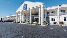 Motel 6 Martinsburg