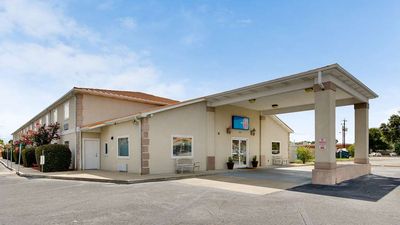 Motel 6 Hinesville