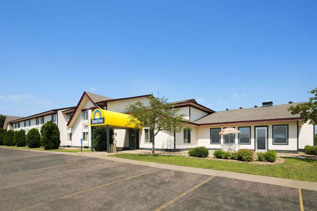 Days Inn Hinckley Tourist Class Hinckley, MN Hotels GDS Reservation