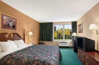 Days Inn Madisonville