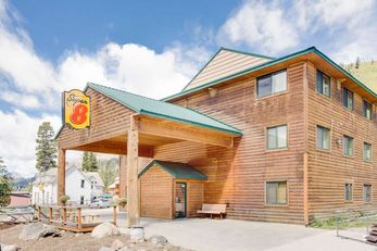 Super 8 Cooke City Yellowstone Park Area
