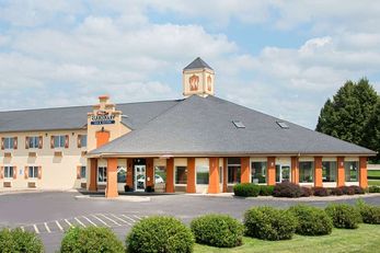Baymont Inn & Suites Pella