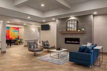 Ramada Airdrie Hotel & Suites