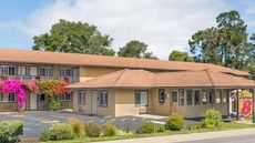 Super 8 Monterey/Carmel