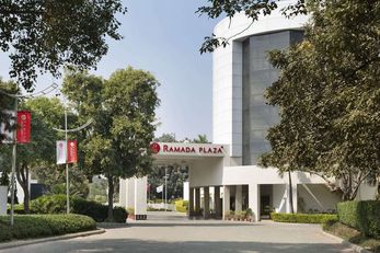 Ramada Plaza JHV
