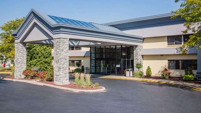 Baymont Inn & Suites Madison West