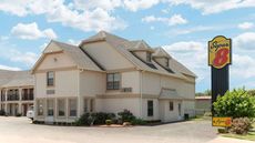 Super 8 Enid