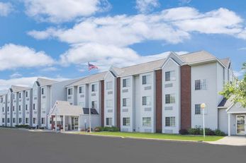 Microtel Inn/Stes by Wyndham Fond Du Lac