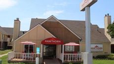 Hawthorn Suites by Wyndham Wichita East