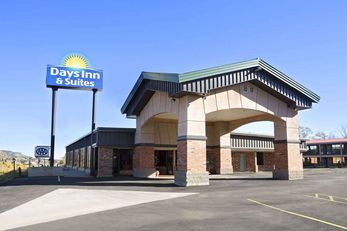Days Inn & Suites Trinidad