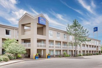 Baymont Inn & Suites Kalamazoo East
