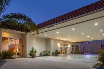 Best Western Plus Royal Oak Hotel