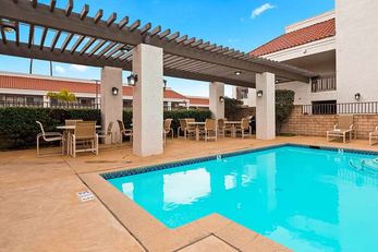Best Western Plus Big America