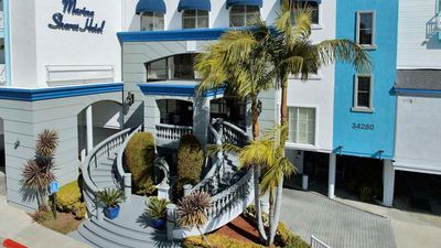 Best Western Plus Marina Shores Hotel