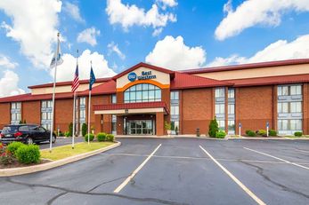 Best Western Luxbury Inn Fort Wayne