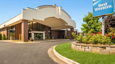 Best Western Hospitality Hotel & Suites