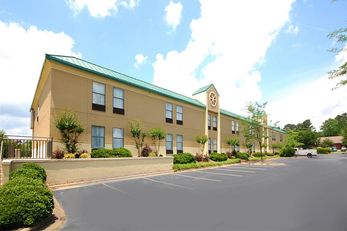 Best Western Plus Edison Inn