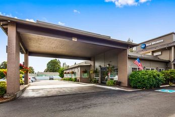 Best Western Oak Meadows Inn