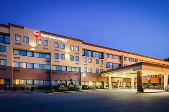 Best Western Plus Reading Inn & Suites
