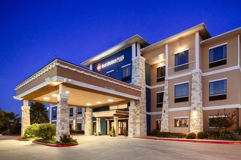 Best Western Plus Lytle Inn & Suites