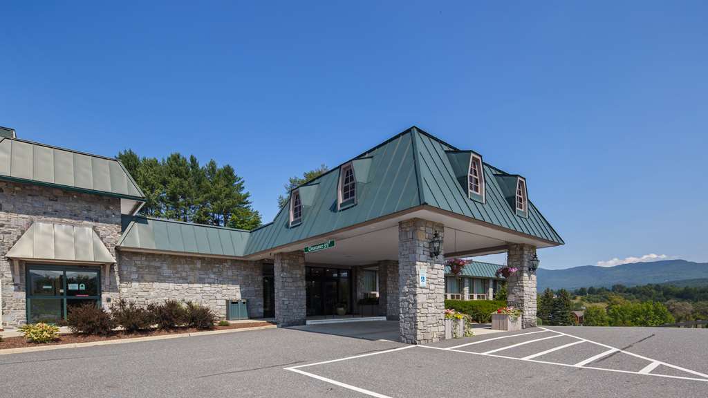 Best Western Plus Waterbury Stowe First Class Waterbury, VT Hotels