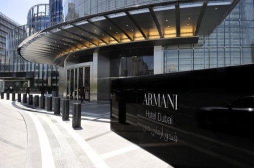 Armani bar burj deals khalifa