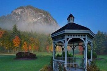 White Mountain Hotel and Resort