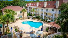 Palmera Inn and Suites