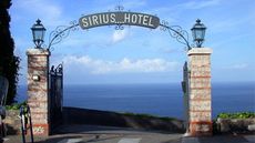 Hotel Sirius
