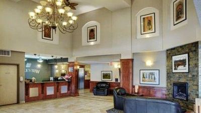 Lakeview Inn & Suites Fort Nelson