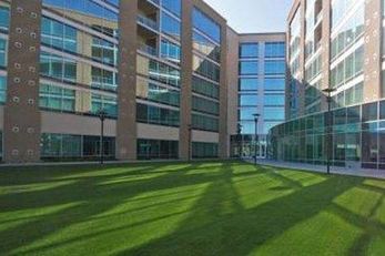 University Plaza Waterfront Hotel