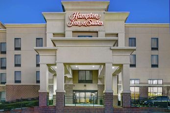 Hampton Inn & Suites Augusta West