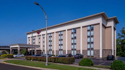 Hampton Inn Charleston Civic Center