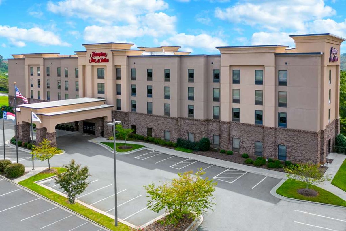 Hampton Inn WinstonSalem University WinstonSalem, NC Meeting Rooms