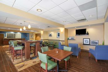 Hampton Inn Maysville