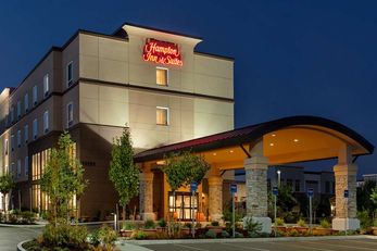 Hampton Inn & Stes Portland/Evergreen Pk