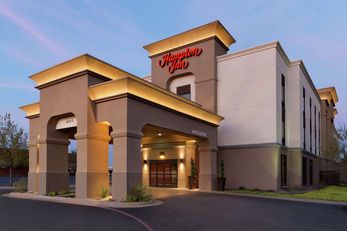 Hampton Inn Sikes Senter Mall