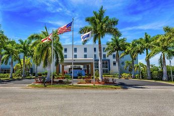 Hampton Inn & Suites-Bradenton Airport